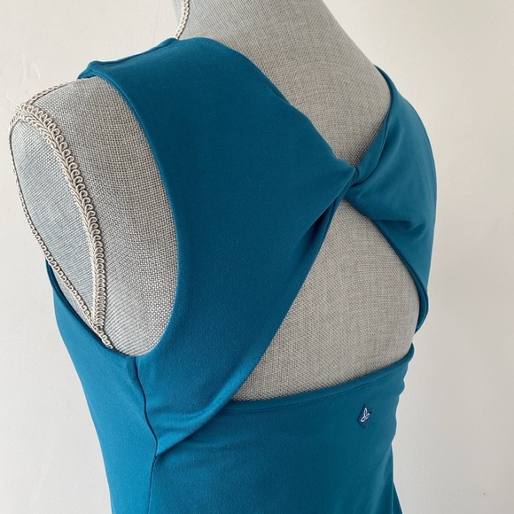 Prana Teal Cut Out Backless Tank Top Sz M Yoga Soft Comfortable Stretch - Picture 5 of 10